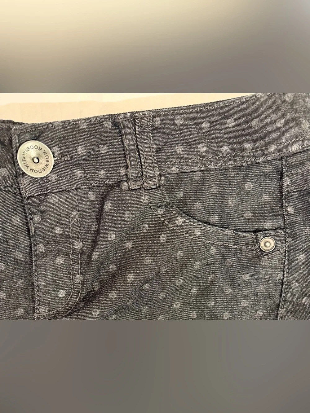 Wit & Wisdom subtle polka dot blue pants jeans women’s size 8